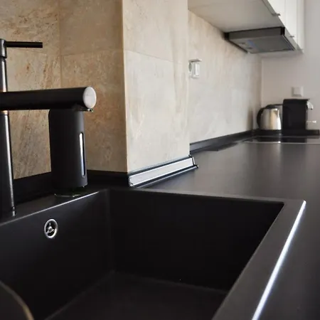 Zennova #9 Center Pearl Daire